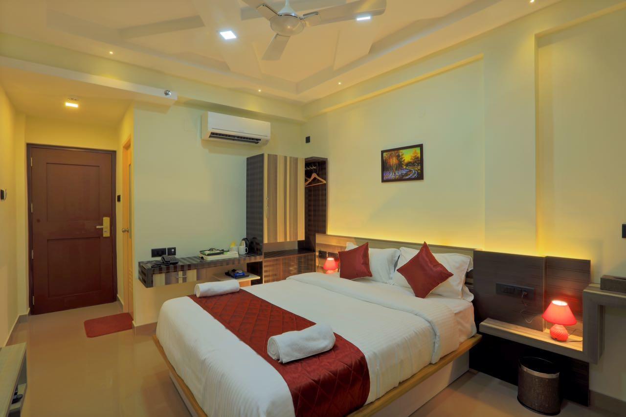 Hotel Kenz Residency Kochi Exterior foto