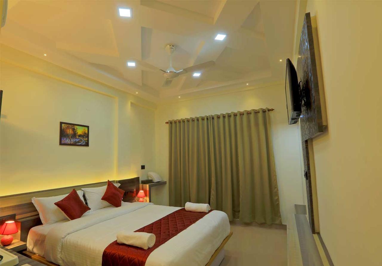 Hotel Kenz Residency Kochi Exterior foto